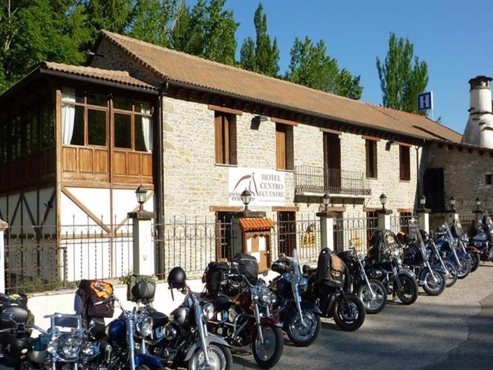 Hotel Charle Jaca Exterior foto